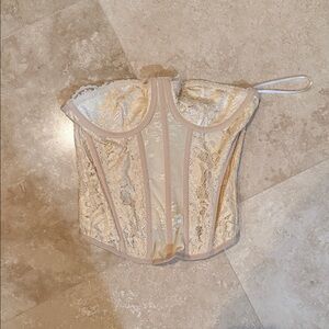 Elegant Cream Lace Bustier